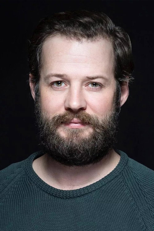 Berke Üzrek oyuncu fotoğrafı