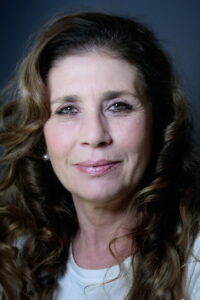 Betül Aşçıoğlu Üvey Baba dizisi oyuncusu