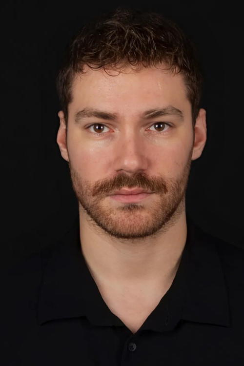 Burak Anıl Gençay oyuncu fotoğrafı