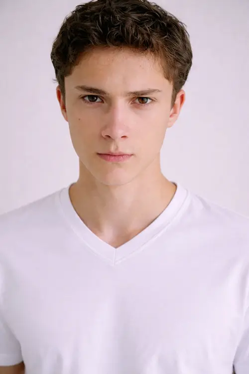 Çağan Efe Ak oyuncu fotoğrafı