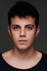 Can Kızıltuğ Kızıl Goncalar dizisi oyuncusu