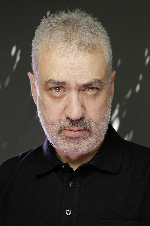 Caner Alkaya oyuncu fotoğrafı