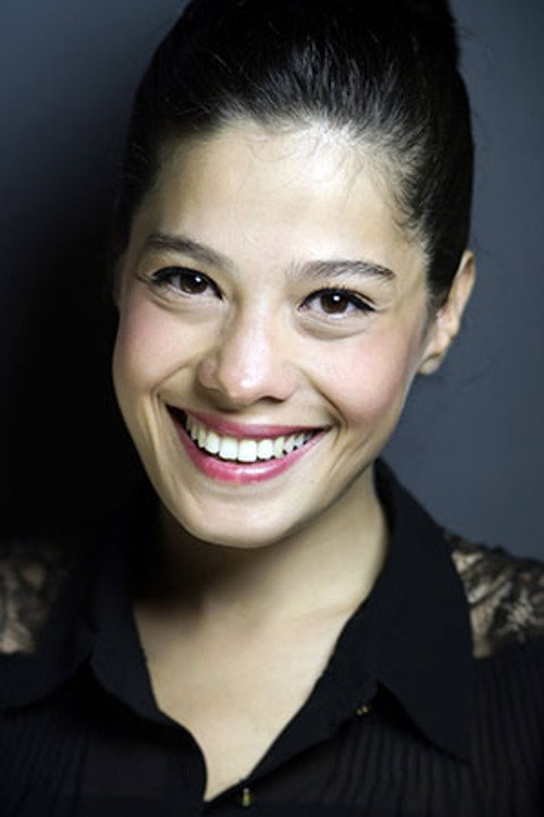 Cansu Dağdelen oyuncu fotoğrafı