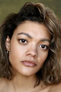 Carla Harrison-Hodge oyuncu fotoğrafı