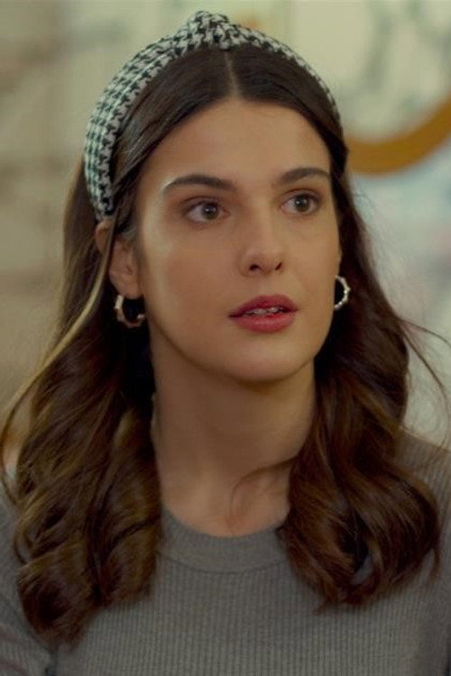 Cemre Öktem oyuncu fotoğrafı