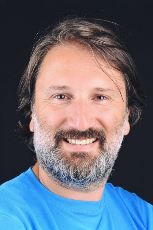 Cenk Sözeri oyuncu fotoğrafı