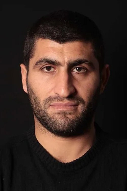 Cüneyt Özen oyuncu fotoğrafı