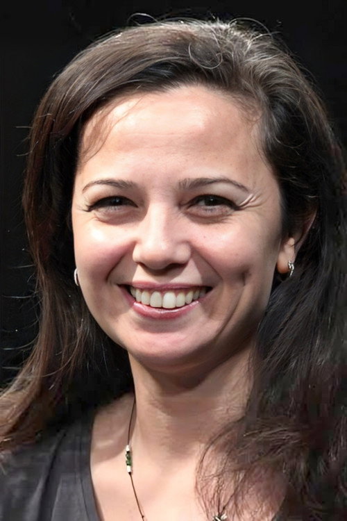 Damla Özen oyuncu fotoğrafı