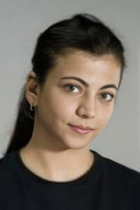 Defne Kar Bir Zamanlar Çukurova dizisi oyuncusu