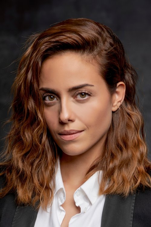 Deniz Barut oyuncu fotoğrafı