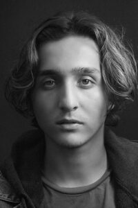 Denizhan Akbaba Mucize Doktor dizisi oyuncusu