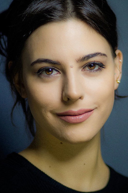 Dilhan Naz Özgülüş oyuncu fotoğrafı