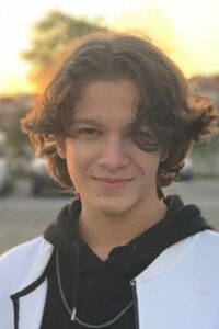 Doğan Can Sarıkaya oyuncu fotoğrafı