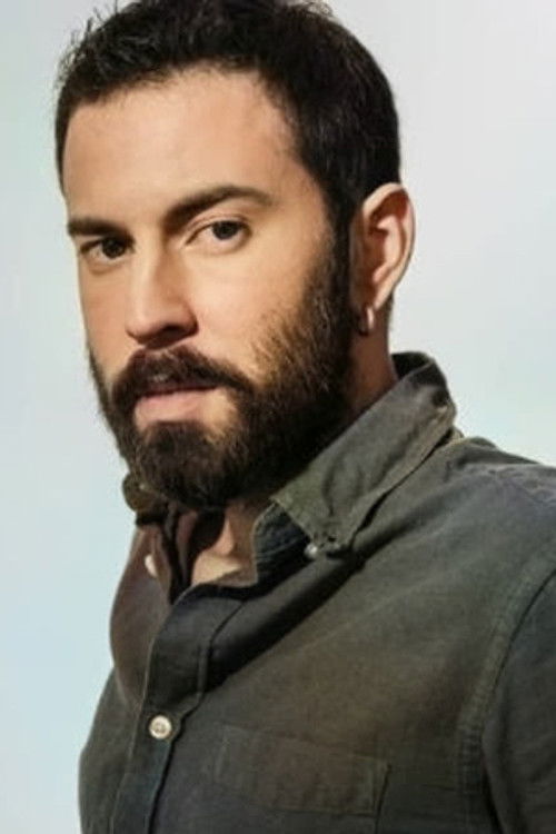 Doğu Alpan oyuncu fotoğrafı