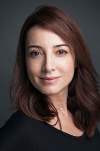 Dolunay Soysert Urfalıyam Ezelden dizisi oyuncusu