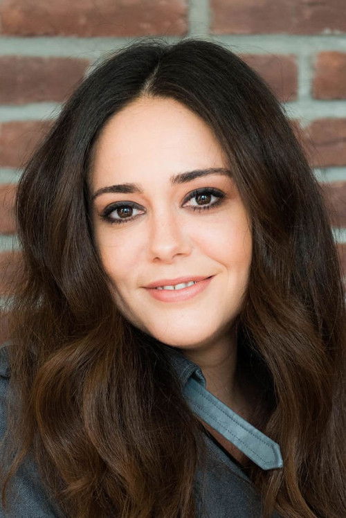 Duygu Yetiş oyuncu fotoğrafı