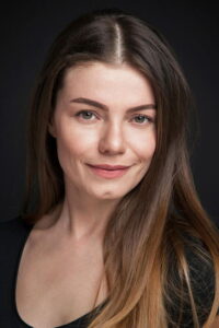 Ebru Helvacıoğlu Çalıkuşu dizisi oyuncusu