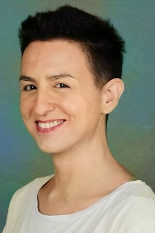 Ece Aksel oyuncu fotoğrafı