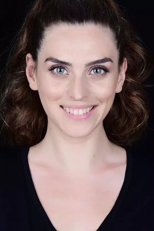 Ece Güzel oyuncu fotoğrafı