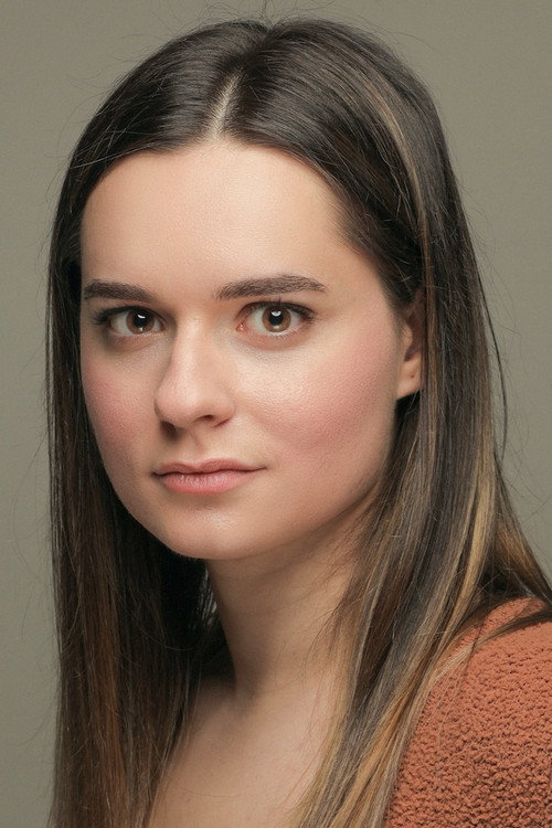 Ece Hakim oyuncu fotoğrafı