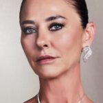 Ece Uslu oyuncu fotoğrafı