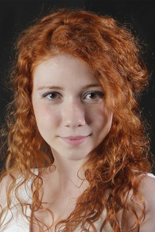 Ece Yüksel oyuncu fotoğrafı