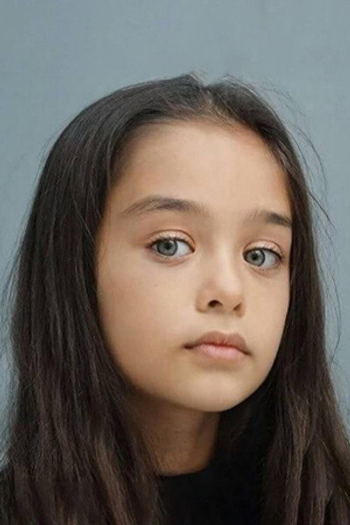 Elif Kurtaran oyuncu fotoğrafı