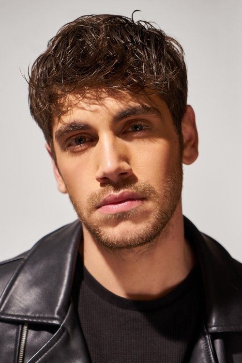 Emre Bey oyuncu fotoğrafı