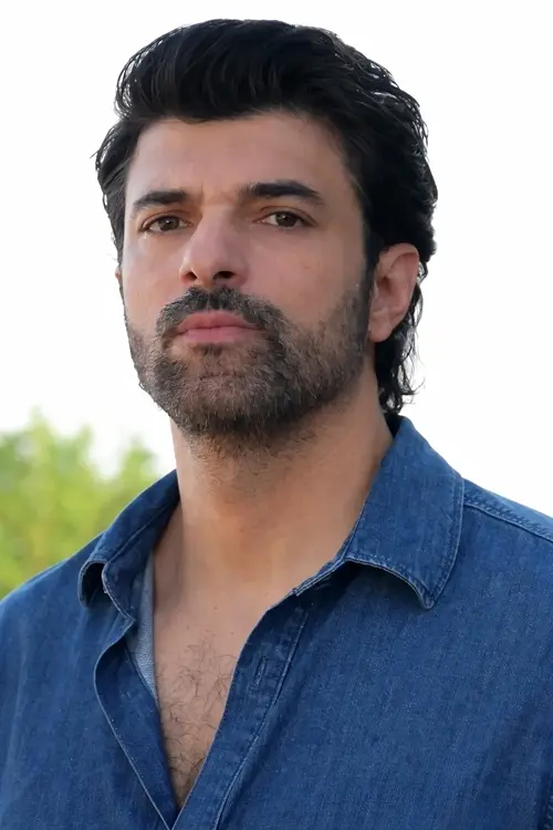 Engin Akyürek oyuncu fotoğrafı