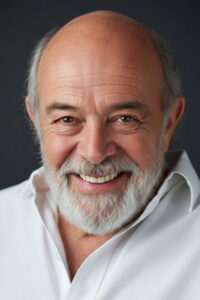 Engin Cezzar Sağır Oda dizisi oyuncusu