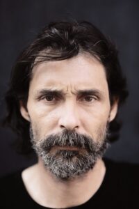 Erdal Beşikçioğlu Köprü dizisi oyuncusu