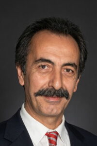 Erdinç Akbaş Üvey Baba dizisi oyuncusu