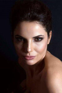 Esin Civangil Ekmek Teknesi dizisi oyuncusu