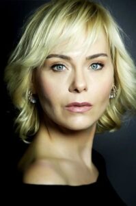 Funda İlhan Al Sancak dizisi oyuncusu