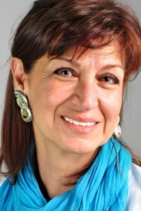 Füsun Öztoprak Kampüsistan dizisi oyuncusu