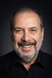 Gazanfer Ündüz Kuruntu Ailesi dizisi oyuncusu