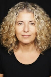 Gülen Karaman Kavak Yelleri oyuncusu Gülen Karaman Kavak Yelleri dizisi oyuncusu