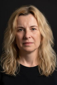 Gülizar Irmak Öyle Bir Geçer Zaman Ki dizisi oyuncusu