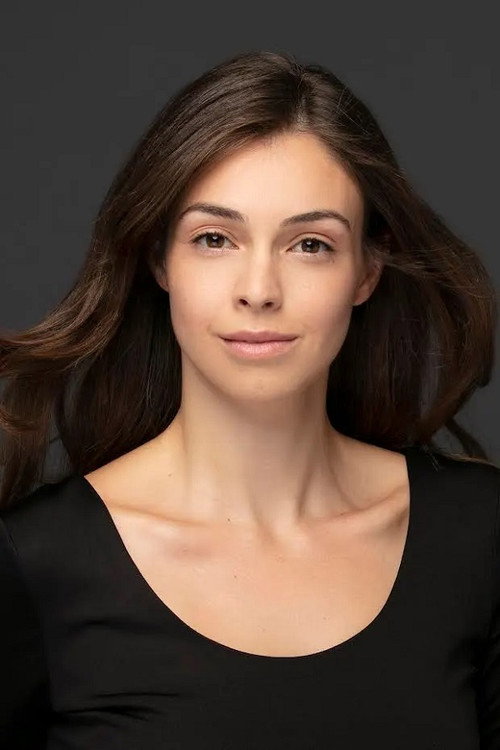 Hazal Araci oyuncu fotoğrafı