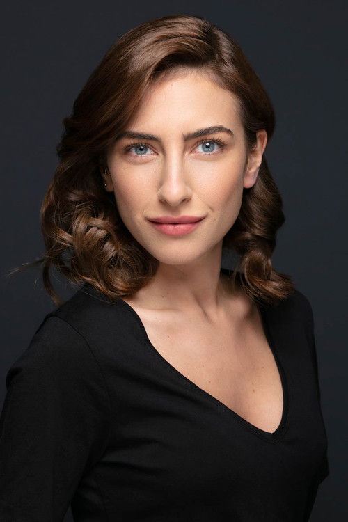 Hazar Motan oyuncu fotoğrafı