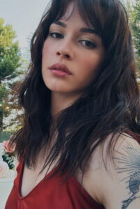 Helin Elveren Daha On Yedi oyuncusu Helin Elveren Daha On Yedi dizisi oyuncusu