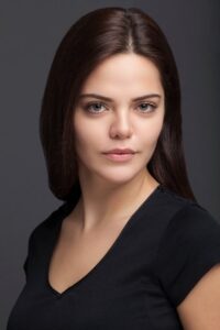 Hilal Altınbilek Karagül oyuncusu Hilal Altınbilek Karagül dizisi oyuncusu