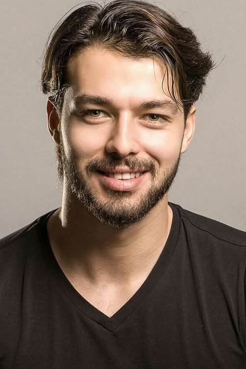 Hilmi Cem İntepe oyuncu fotoğrafı