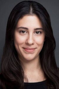 Hivda Zizan Alp Camdaki Kız dizisi oyuncusu