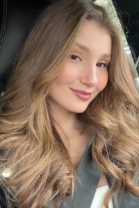 İlayda Akdoğan Yabani oyuncusu İlayda Akdoğan Yabani dizisi oyuncusu