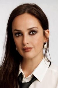 İlkin Tüfekçi Kara Para Aşk dizisi oyuncusu