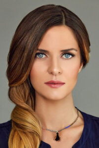 İpek Özkök Aşk Bir Hayal dizisi oyuncusu