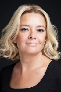 Lale Başar Bay Yanlış dizisi oyuncusu