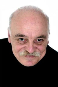 Levend Yılmaz Çemberimde Gül Oya dizisi oyuncusu