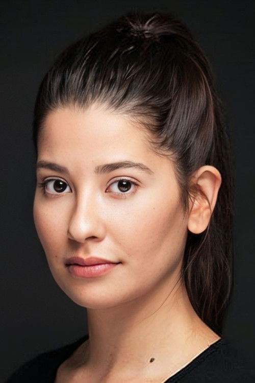 Merve Hazer oyuncu fotoğrafı